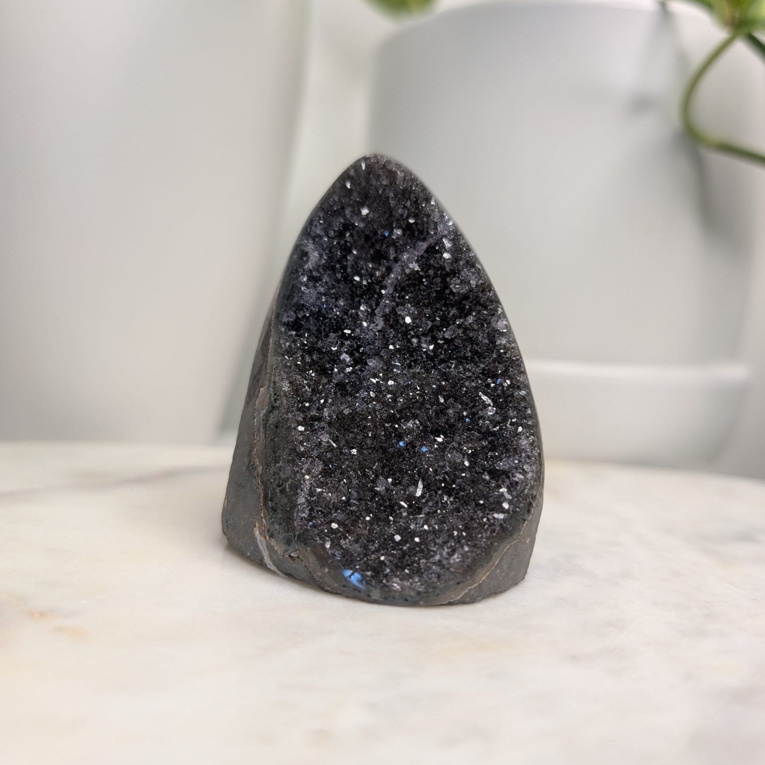 Rainbow Amethyst Cutbase - Black/ deep purple