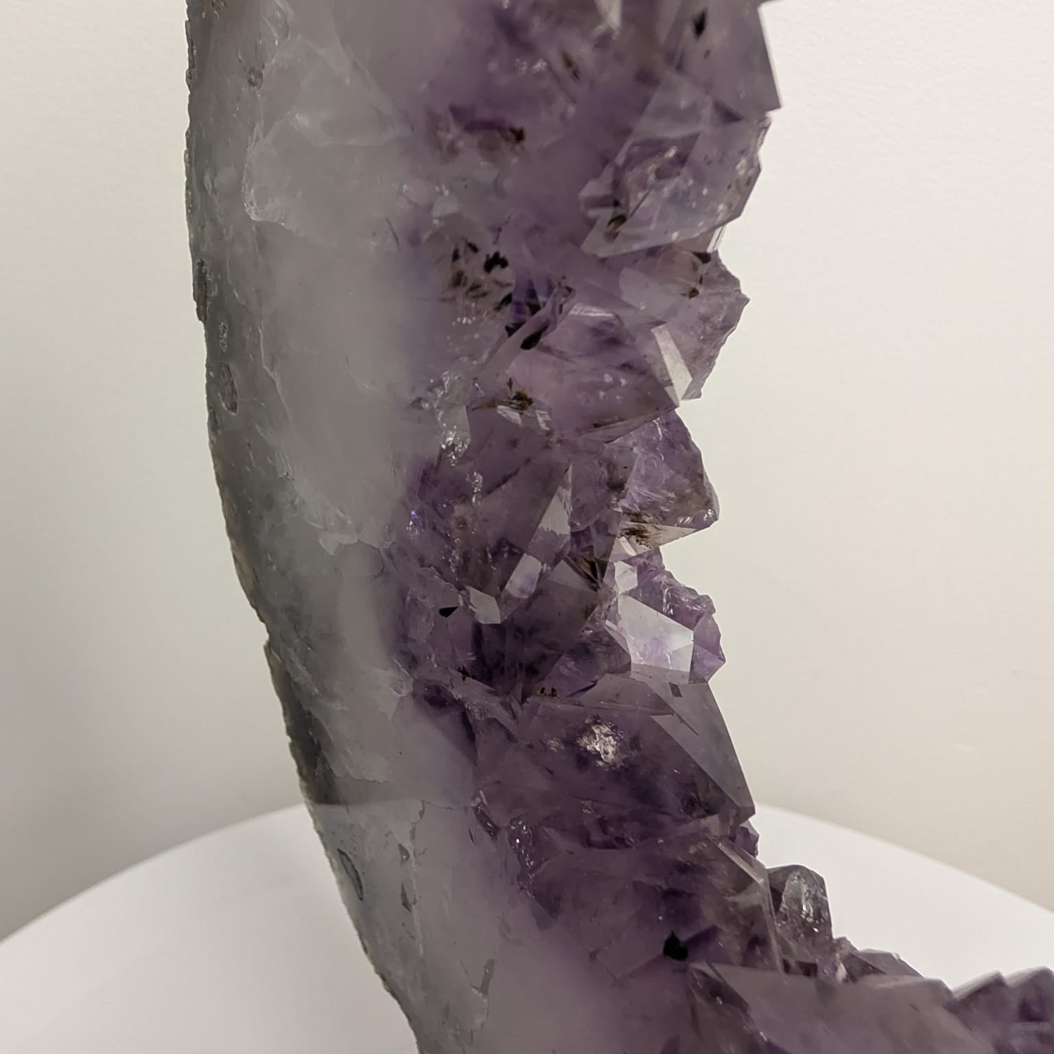 Amethyst portal on stand