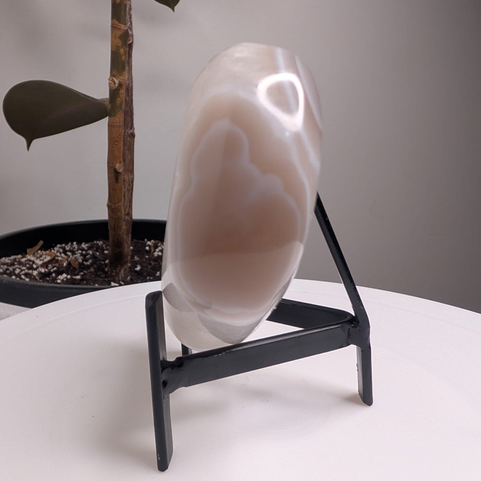 Agate Heart with Druzy Quartz Centre on stand
