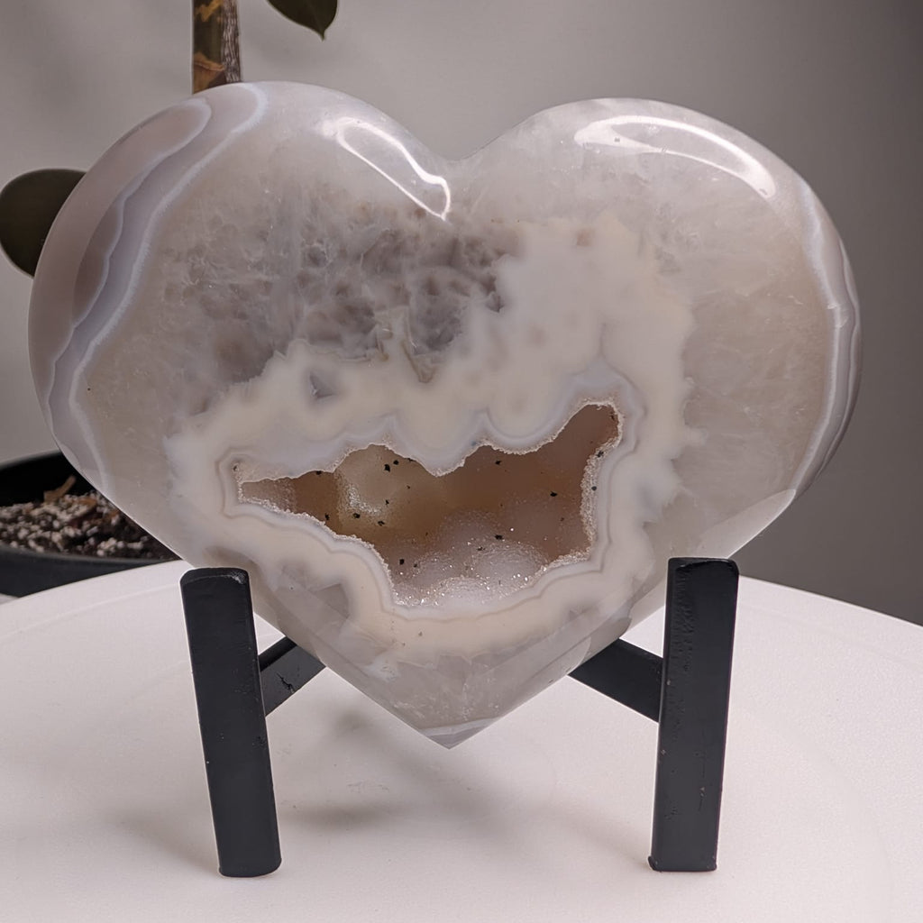 Agate Heart with Druzy Quartz Centre on stand