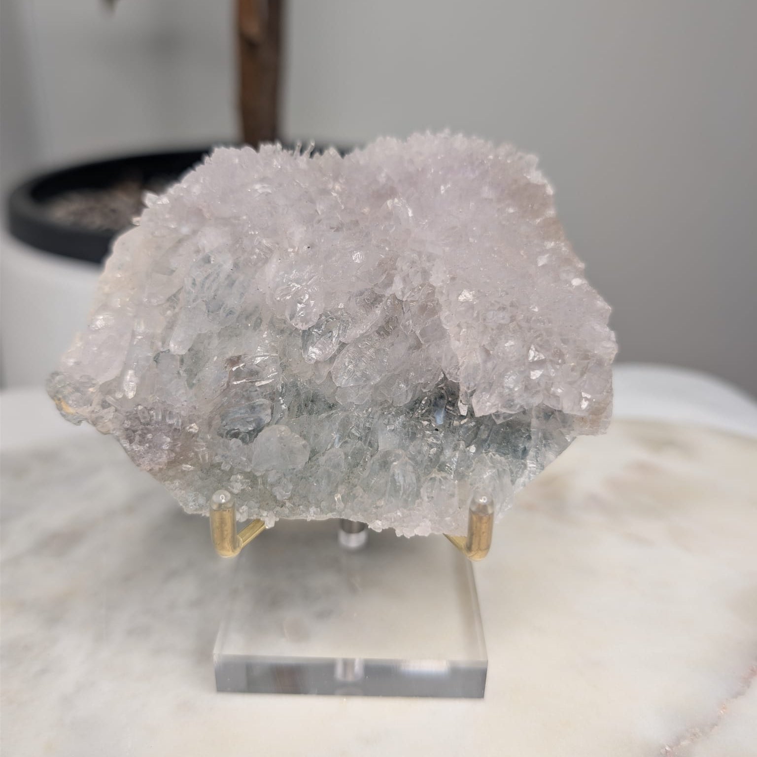 Zeolite on stand