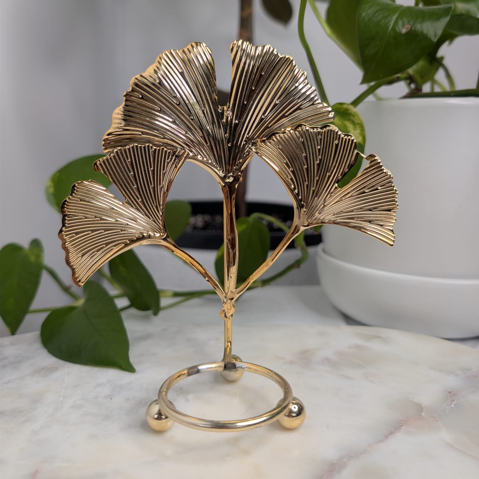 Gold Ginkgo Leaf Sphere Holder