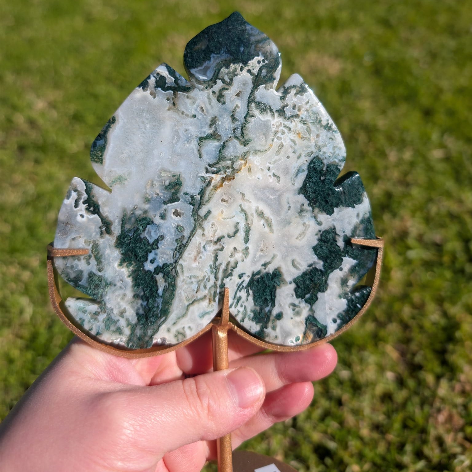 Moss Agate Leaf On Gold Stand