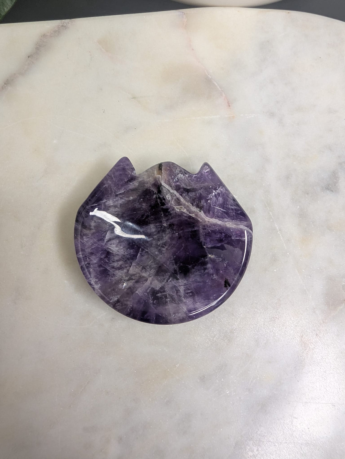 Chevron Amethyst Cat sphere holder