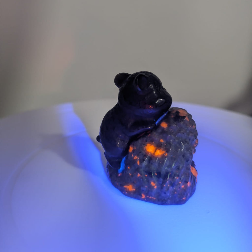 Obsidian Chipmunk on Yooperlite