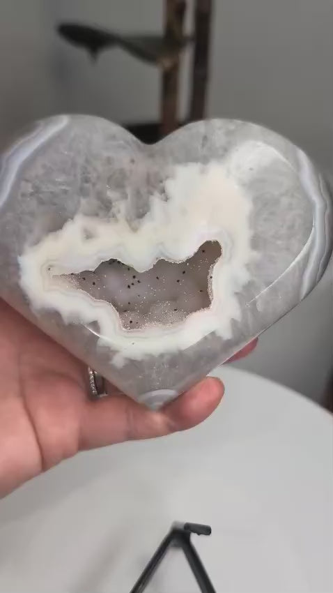 Agate Heart with Druzy Quartz Centre on stand